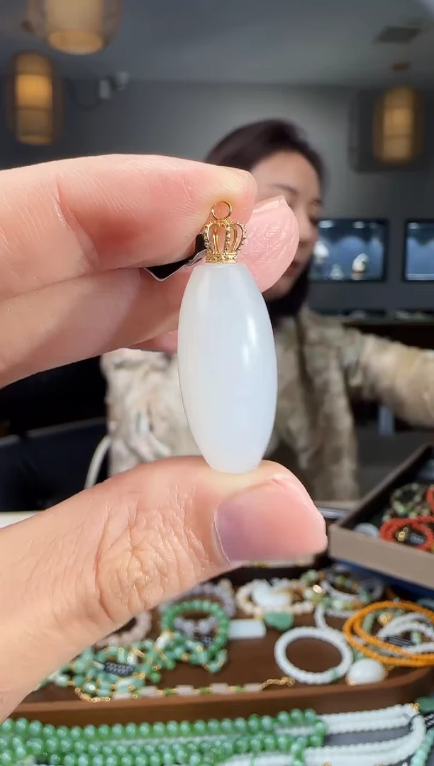 吊坠(不含链)18K金镶嵌和田玉1