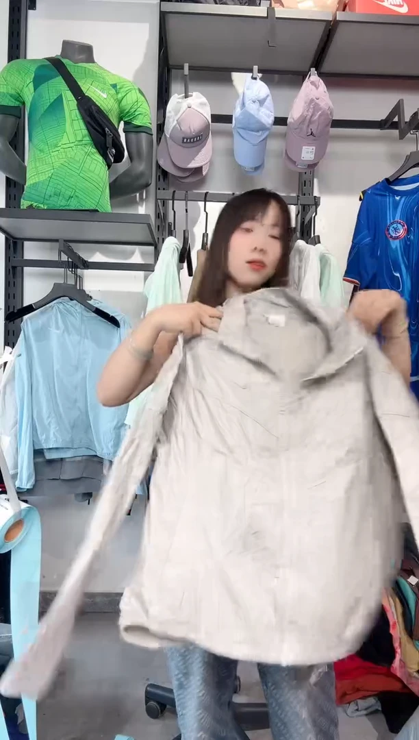 1052编码 瑕疵款直播间过款为准 尺码 XL