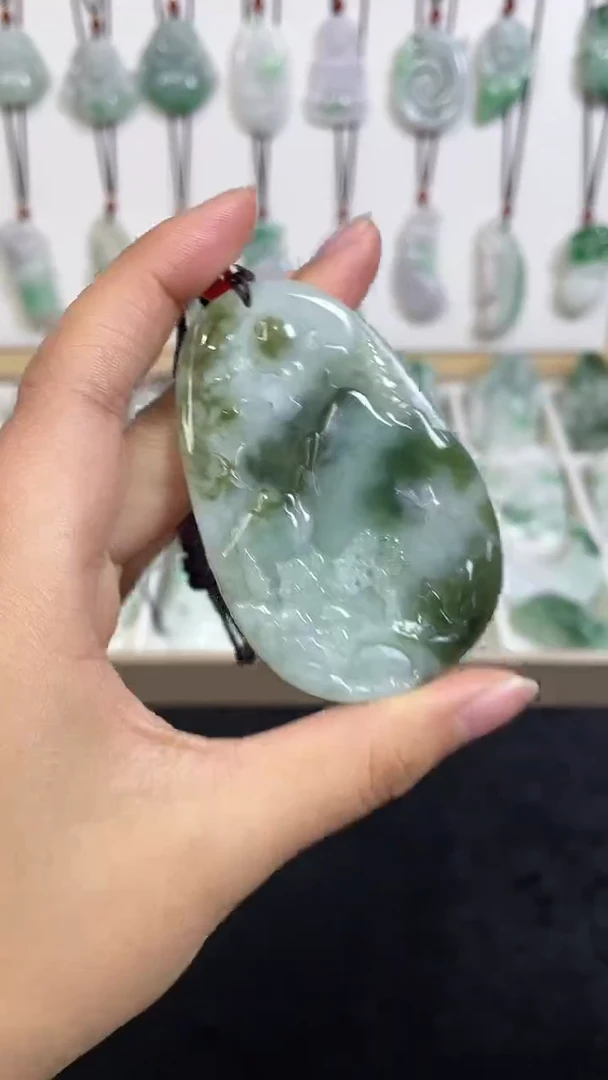 颈饰未镶嵌翡翠1