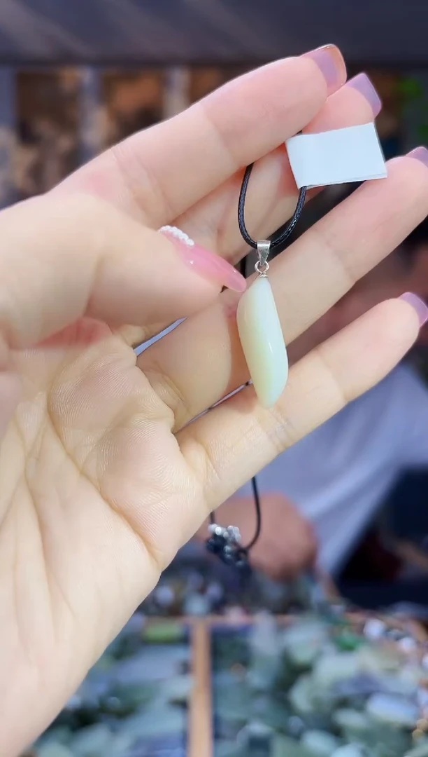 和田玉未镶嵌挂件拍一发一