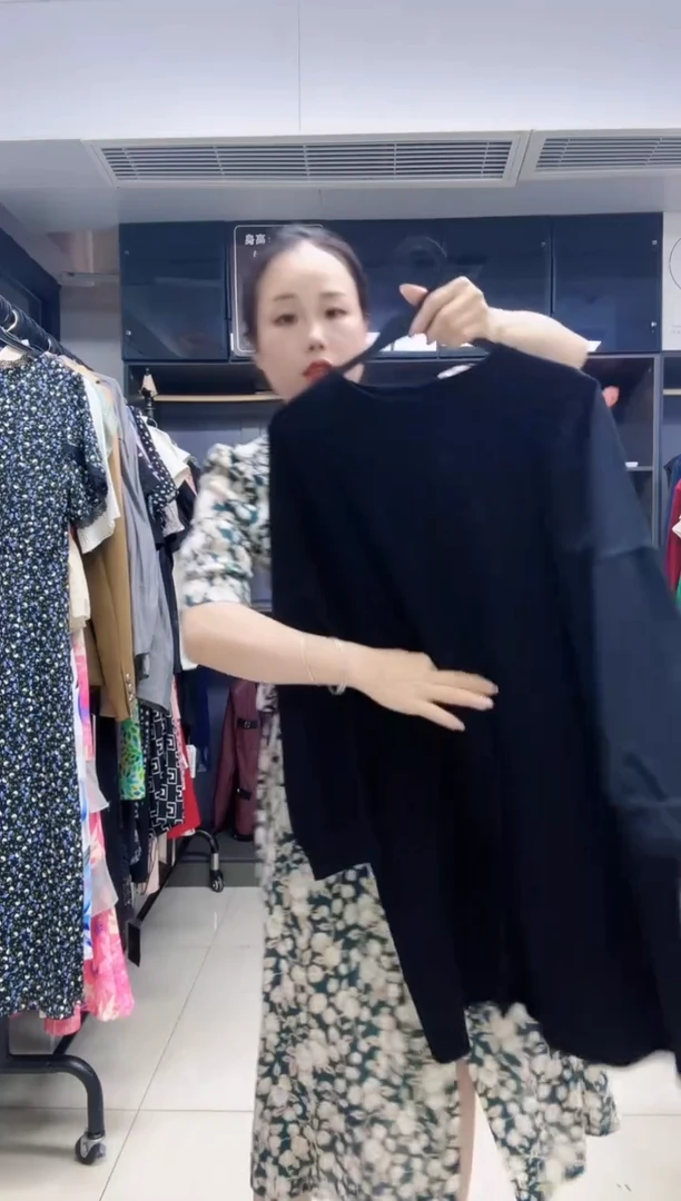 码 时常潮流服饰 精品女装