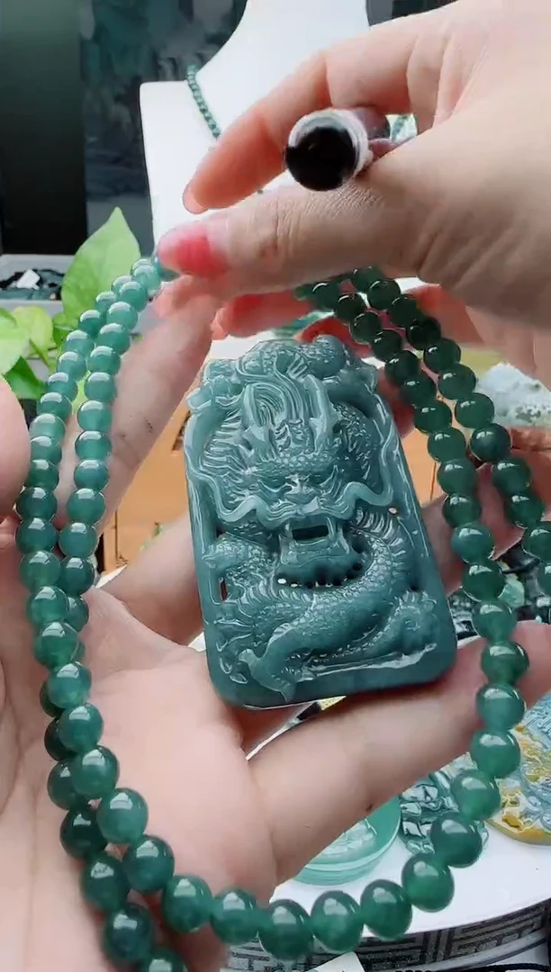 【闪购商品】翡翠颈饰未镶嵌多样性随机一件发货