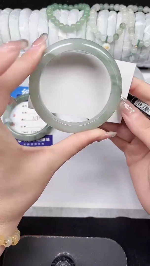 未镶嵌手镯石英质玉152-58/59