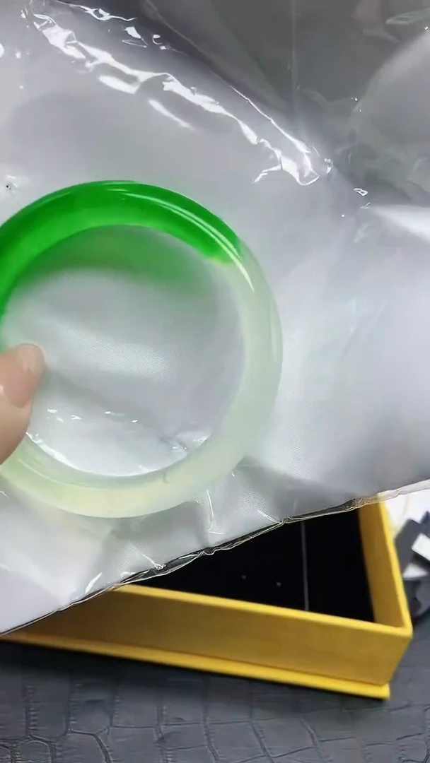 未镶嵌手镯翡翠翡翠半山半水正圈手镯K77