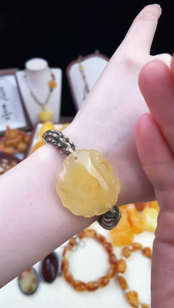 琥珀未镶嵌珠宝奇石柒月