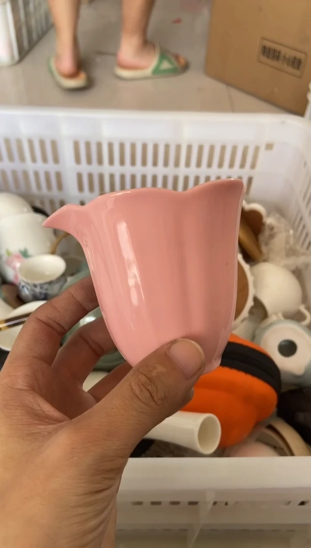 无运费险有瑕疵的摄影的产品有使用过的痕迹有点脏介意勿拍