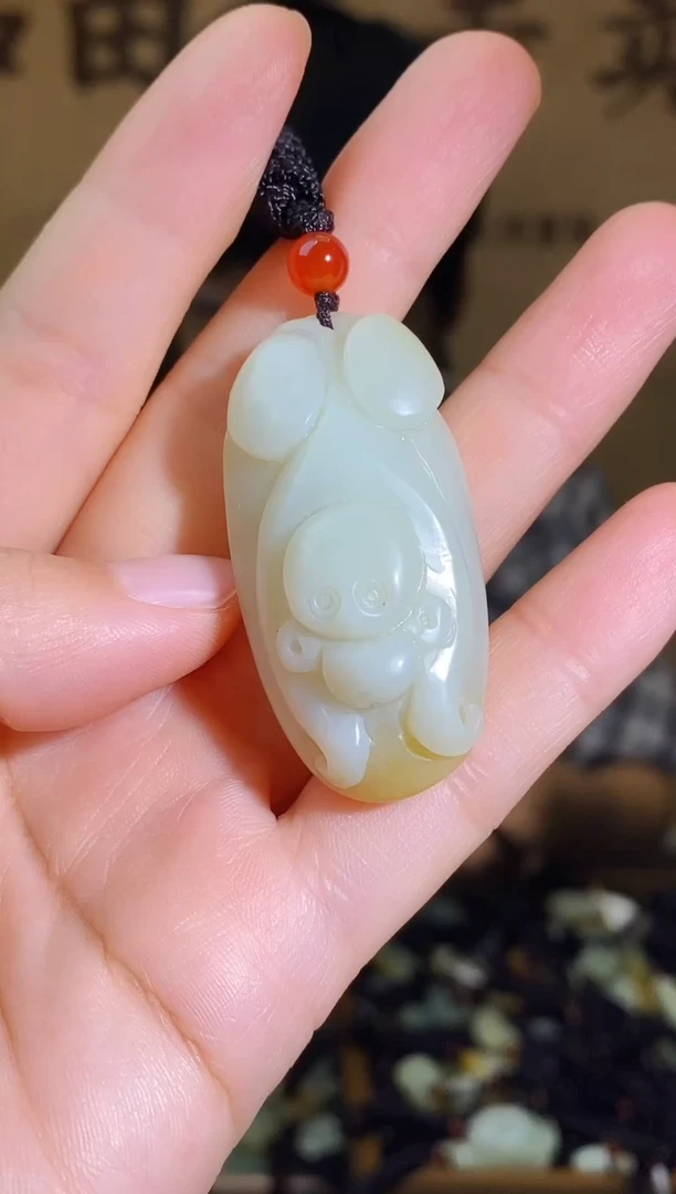 颈饰未镶嵌和田玉1