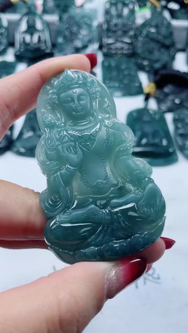 【闪购商品】翡翠颈饰未镶嵌