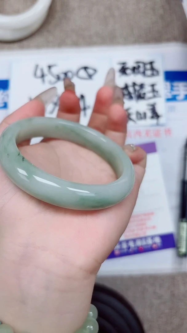 未镶嵌手镯石英质玉B52-56.57