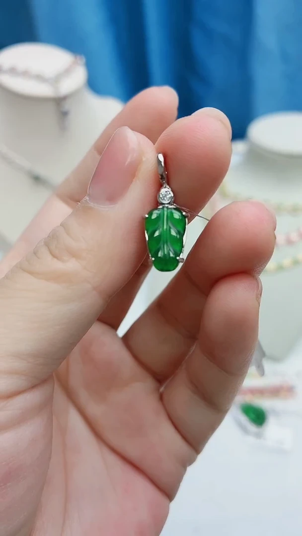 吊坠(不含链)银S925镶嵌翡翠057ZB1113产品一个（多样性）