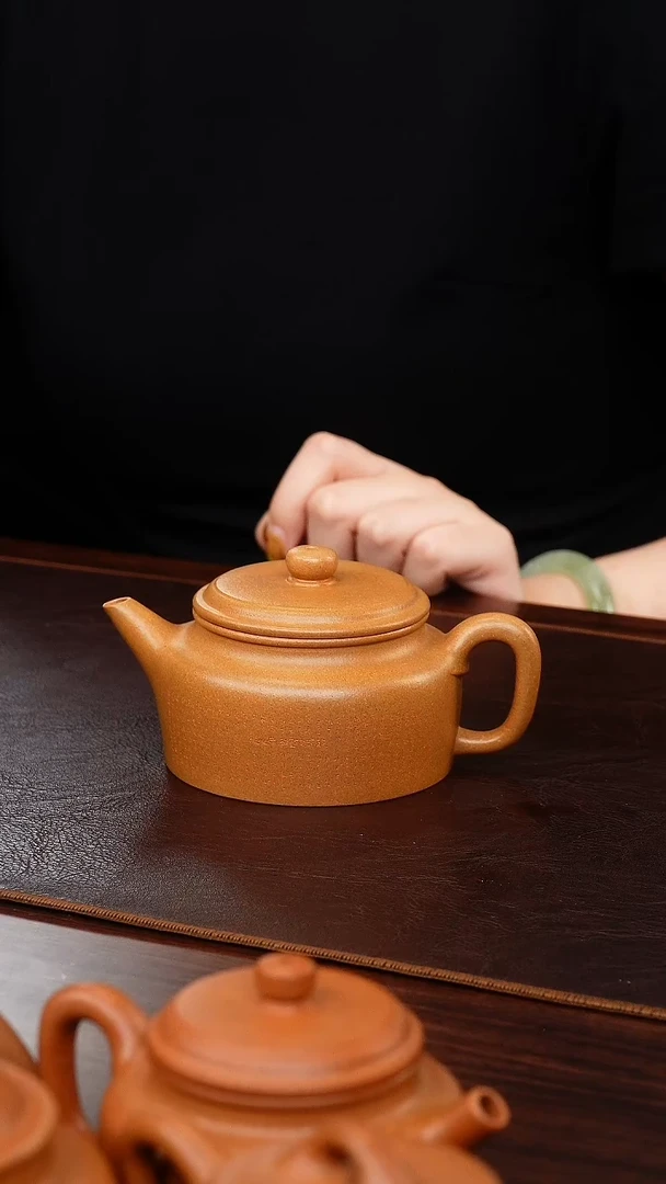 茶壶紫砂侯峰黄金段矮德钟220cc