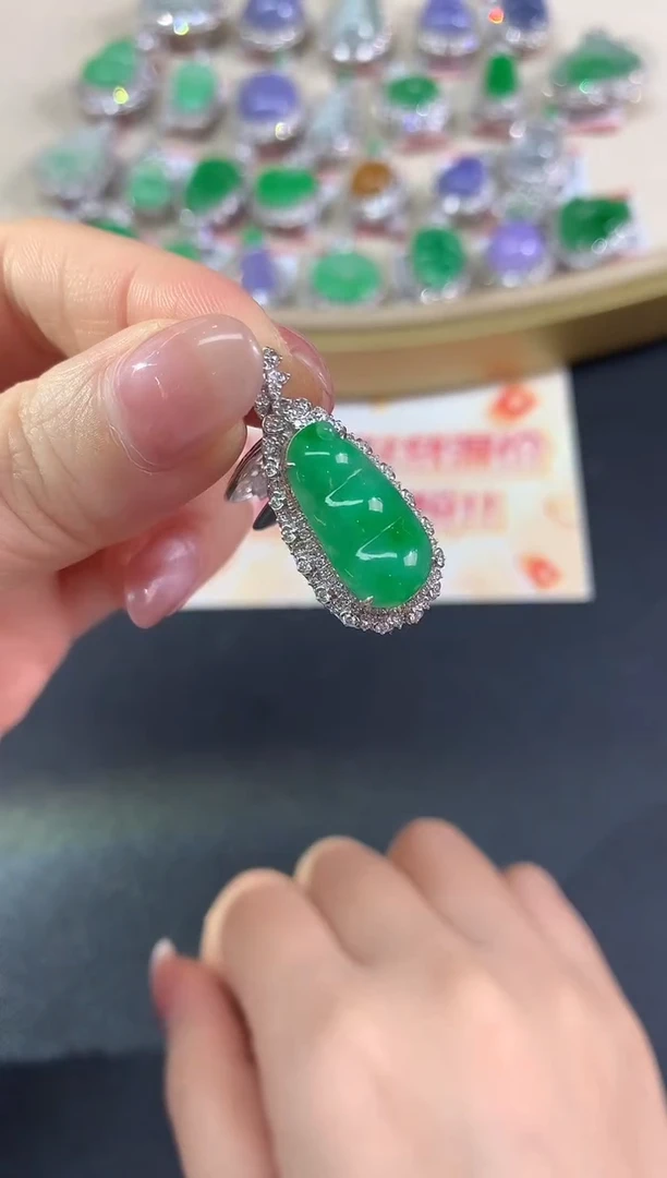 吊坠(不含链)18K金镶嵌翡翠吊坠(不含链)|9800