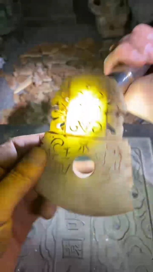 和田玉（糖玉）未镶嵌挂件 东顺摆件链接1524654654