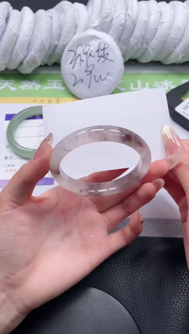 【闪购商品】石英质玉手镯未镶嵌A214-57.5