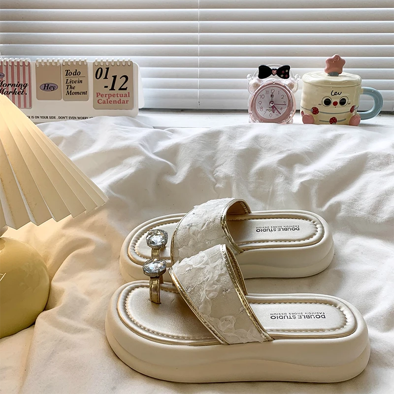 绝美仙女风拖鞋女夏季外穿2025新款厚底防滑套趾配裙子沙滩凉拖鞋