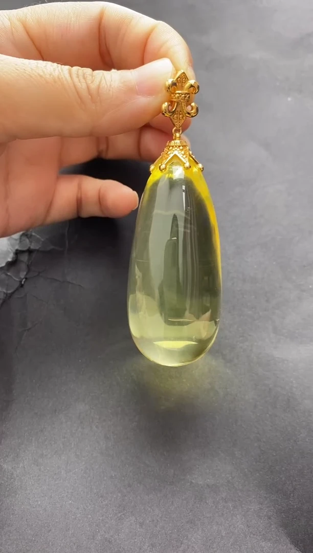 裸石琥珀未镶嵌吊坠