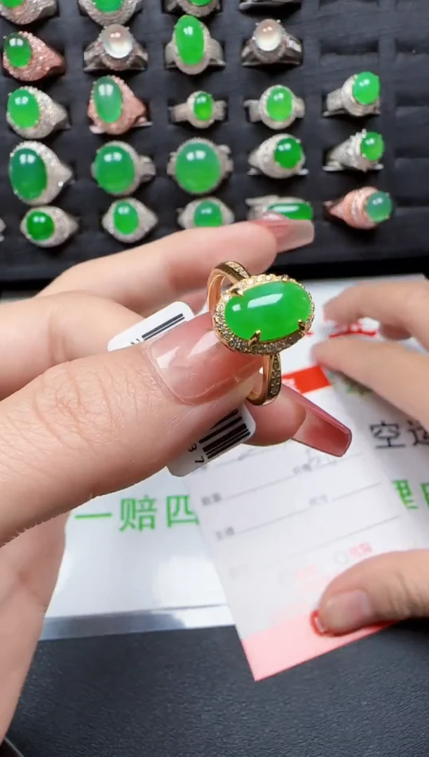 【闪购商品】翡翠戒指银S925镶嵌2222