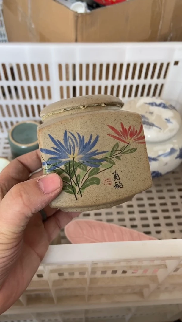无运费险有瑕疵的摄影的产品有使用过的痕迹有点脏介意勿拍