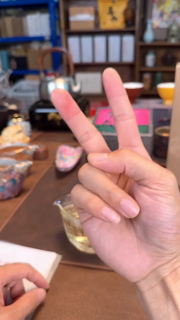 【闪购商品】瓷片第一版@@229天青兔子