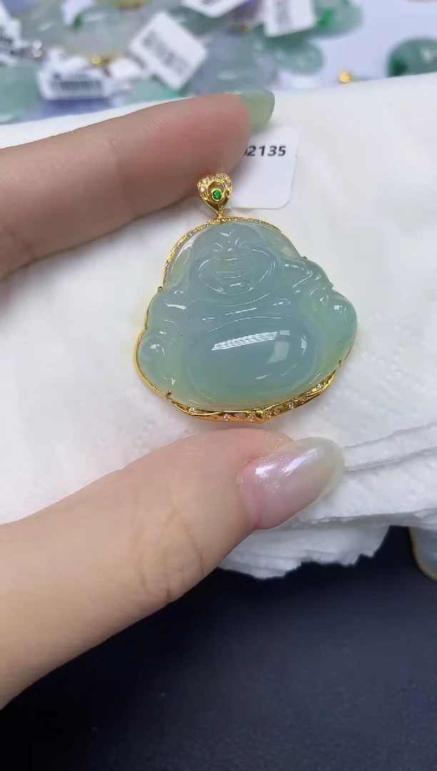 翡翠18K金镶嵌颈饰天然缅甸翡翠A货