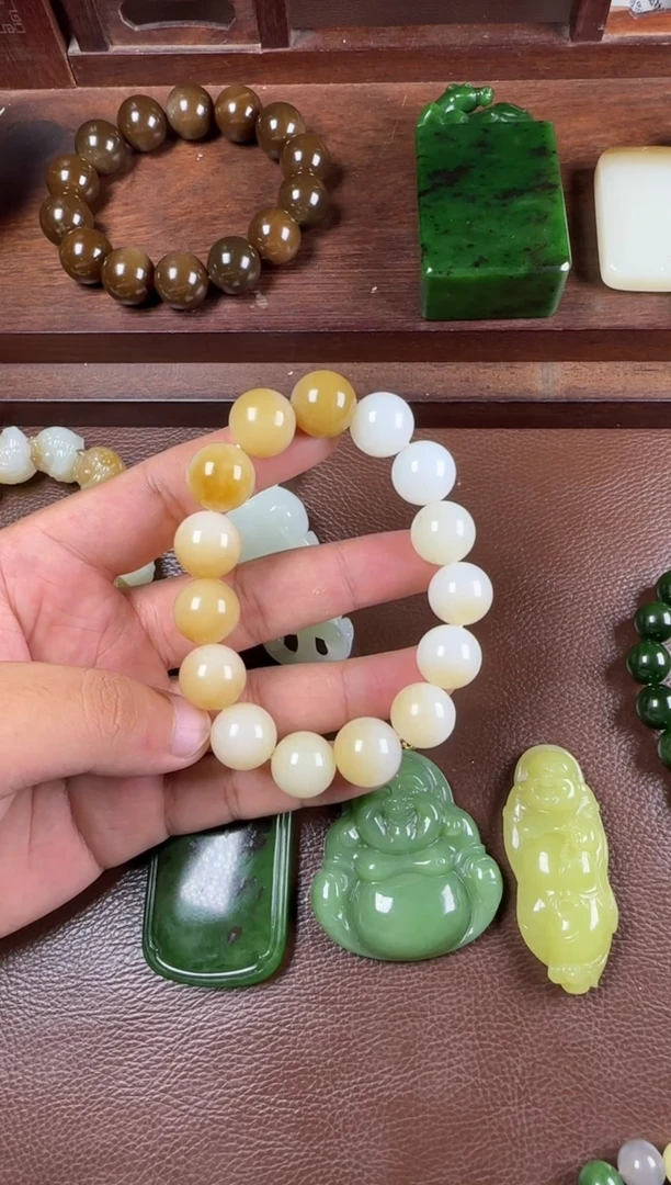 未镶嵌和田玉挂件手串