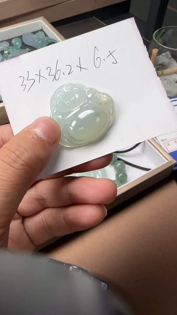 【闪购商品】翡翠吊坠(不含链)未镶嵌佛公