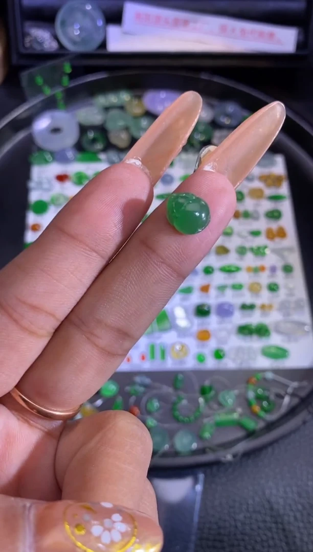 未镶嵌挂件翡翠金蟾