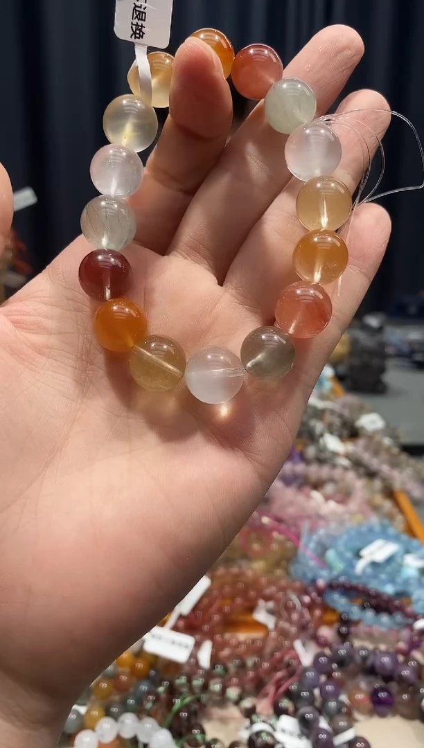 水晶手链未镶嵌自****要彩兔毛