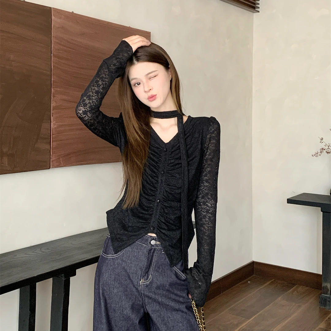 V领独特漂亮小衫蕾丝洋气高贵上衣女秋季打底衫时尚洋气百搭小衫