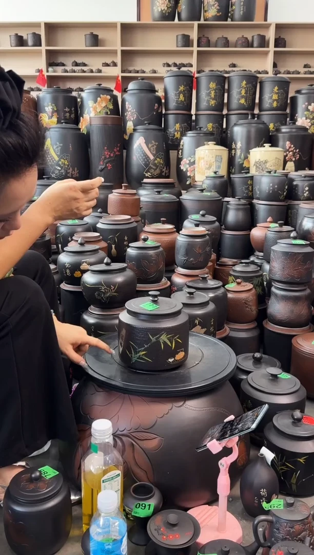 罐瑕疵茶叶罐  777 德中彩填
