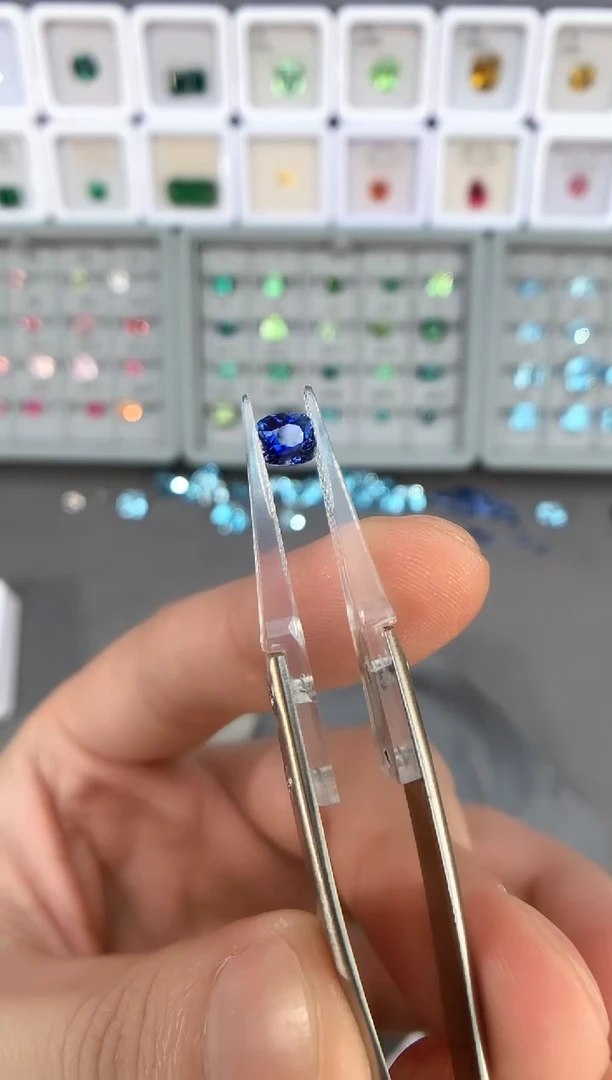 【闪购商品】定制蓝宝石裸石未镶嵌1.33ct