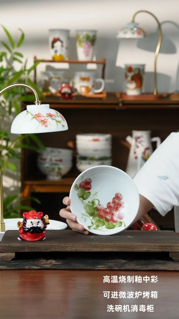 瓷片景德镇手绘釉中彩（食品级）小胖碗