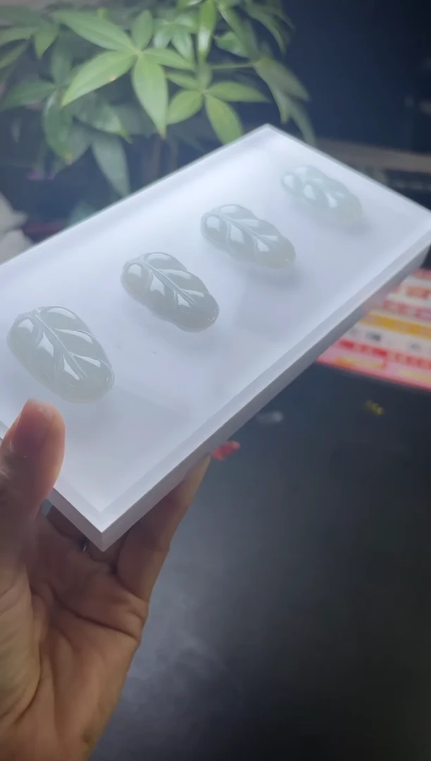 【闪购商品】翡翠挂件未镶嵌多样性发一件CH17