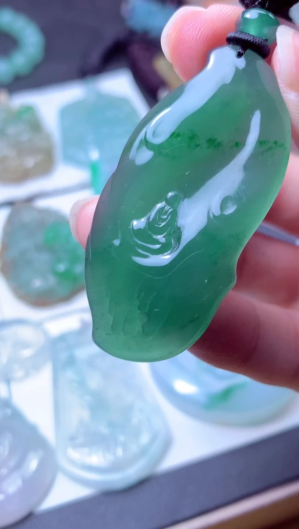 颈饰未镶嵌翡翠天然A货翡翠