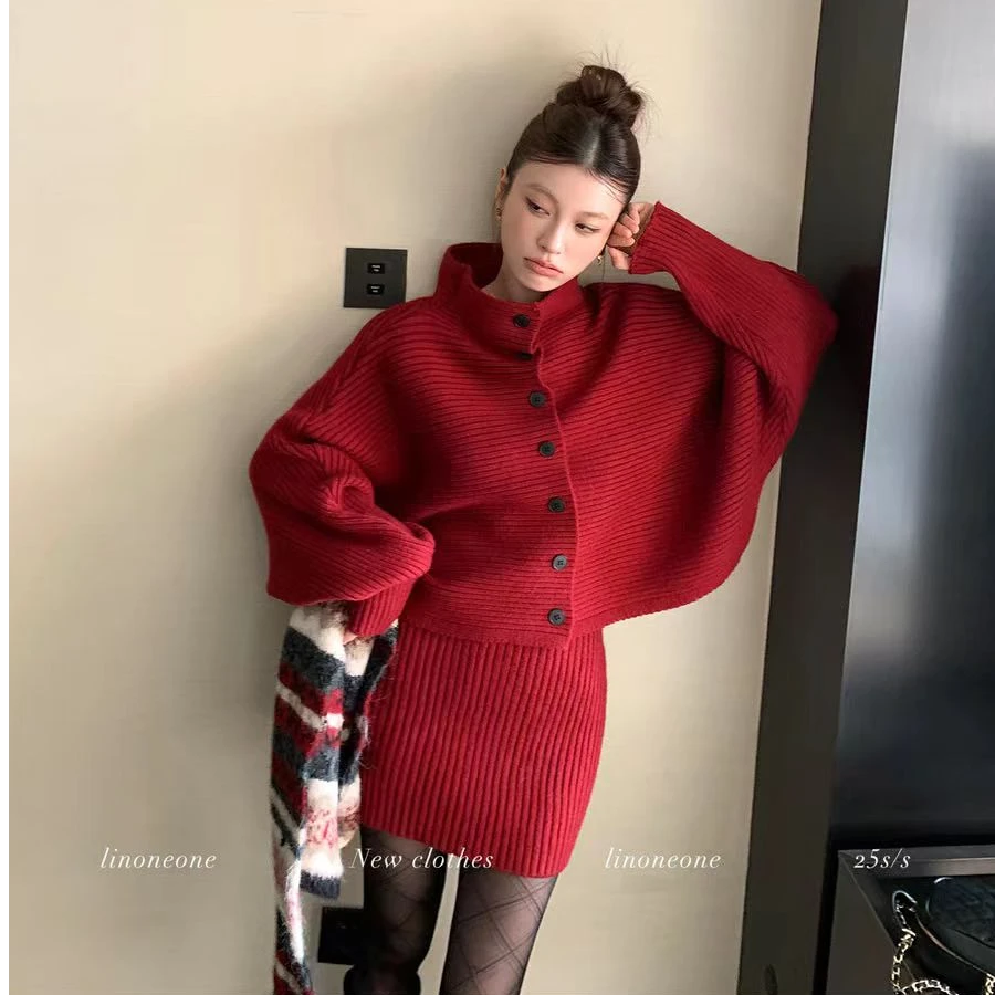 原创设计感时尚气质针织套装女秋冬蝙蝠衫毛衣开衫配半身裙两件套