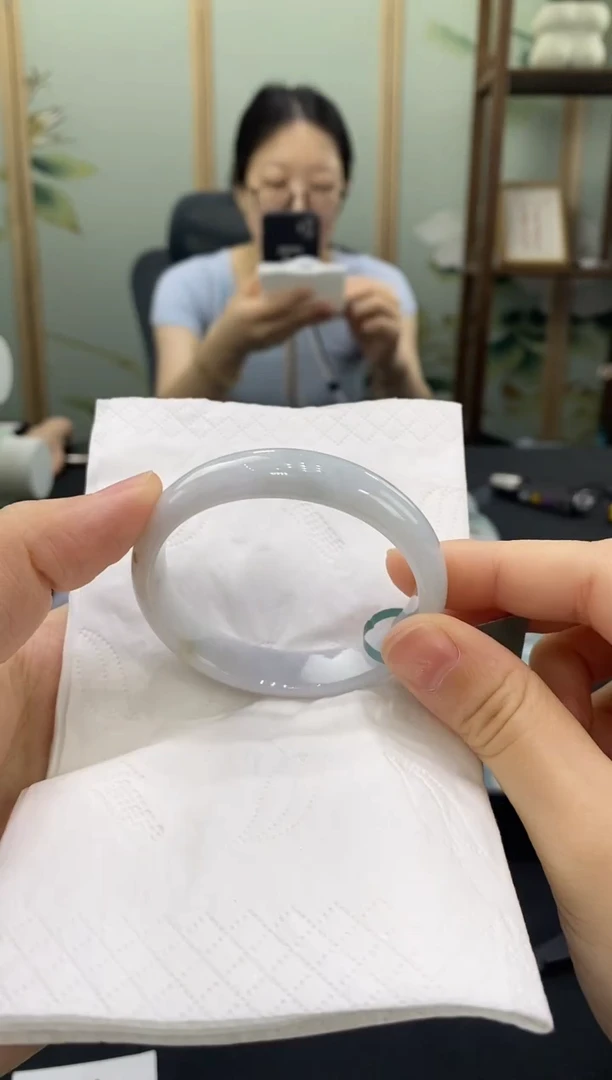 翡翠手镯未镶嵌00001033