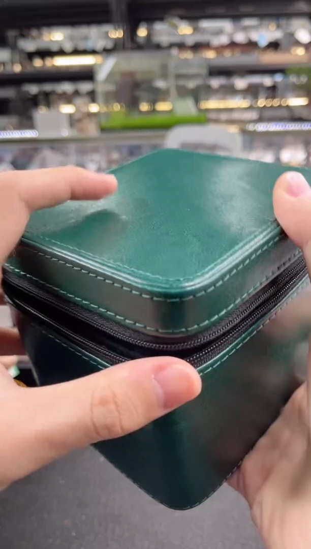 未镶嵌手镯石英质玉六*六圈口（赠品镯心）