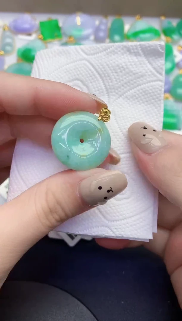 颈饰未镶嵌翡翠缅甸天然翡翠A货1