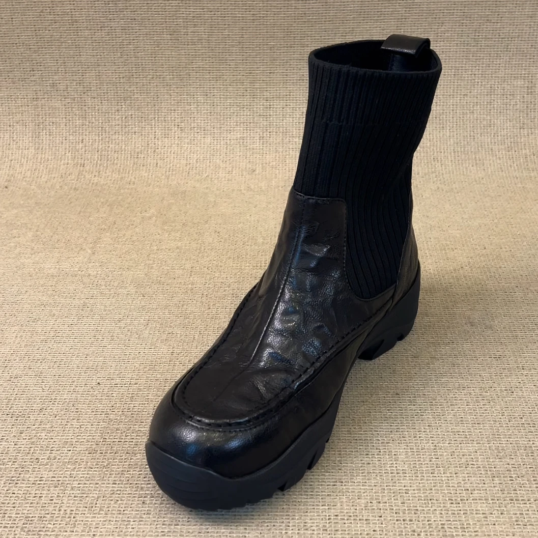 RubyL/5cm秋冬保暖休闲通勤百搭拼接针织圆头运动厚底雪地靴女款