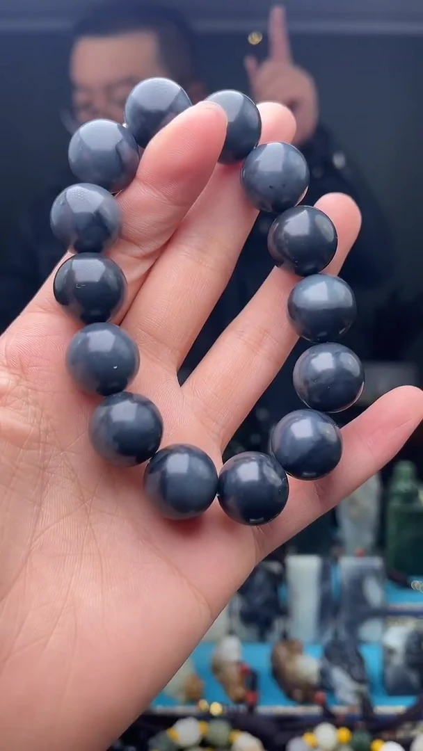 未镶嵌和田玉挂件1