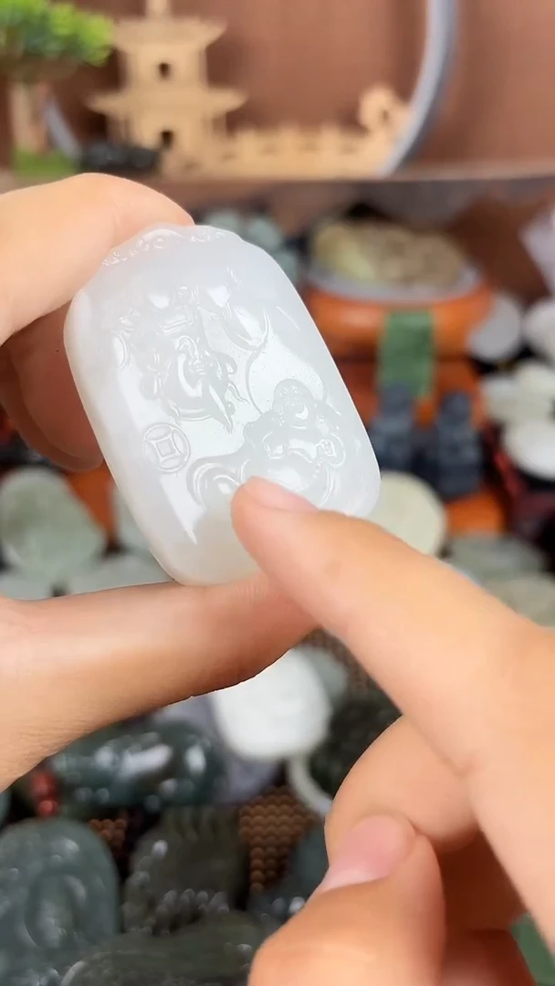 和田玉未镶嵌颈饰1