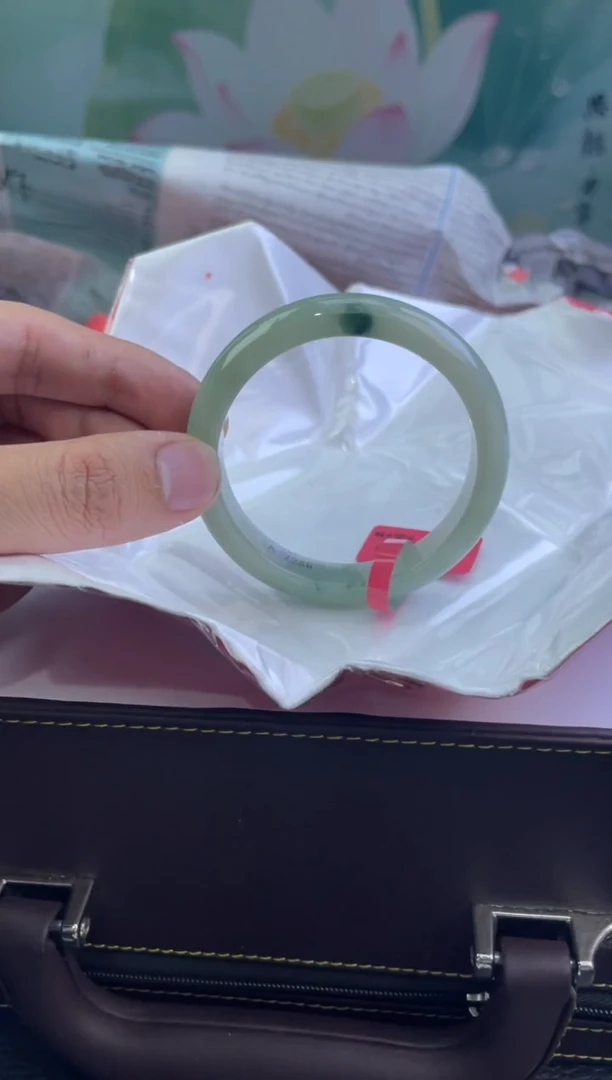 翡翠手镯未镶嵌3翡翠手镯