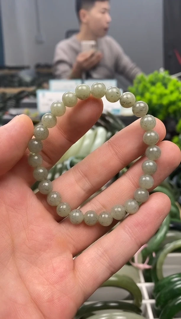 未镶嵌手镯和田玉7mm