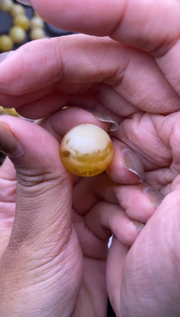 裸石琥珀未镶嵌大小姐珠宝85