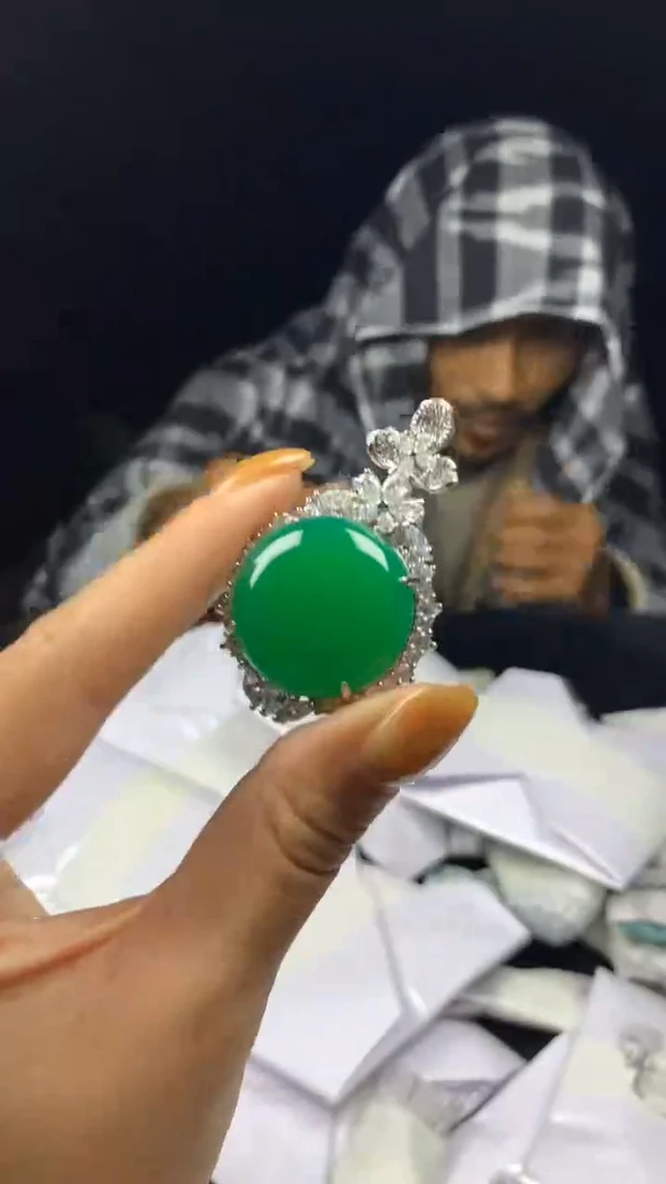 满色吊坠 所见即所得！！