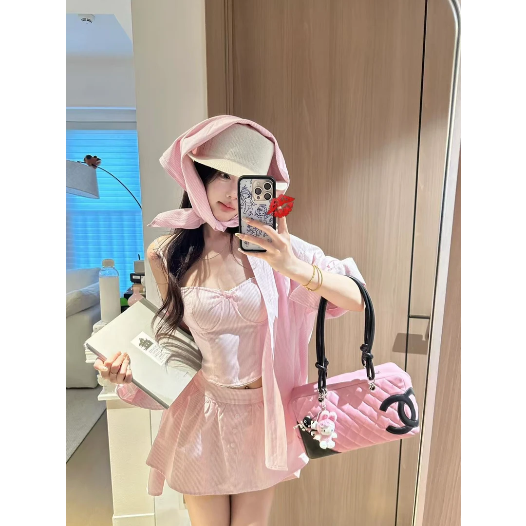 多巴胺少女2025秋冬新款百搭显瘦衬衫上衣性感吊带内搭短裙三件套