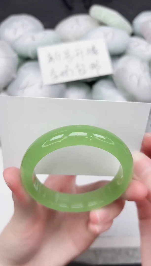 东凌女款手镯227-54.9