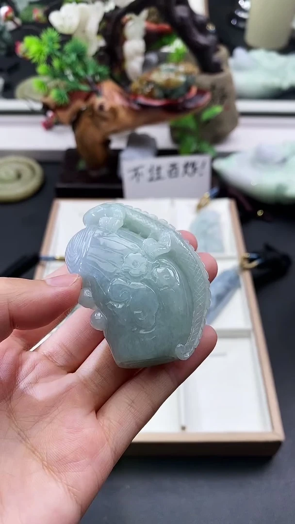 颈饰未镶嵌翡翠天然缅甸A货翡翠