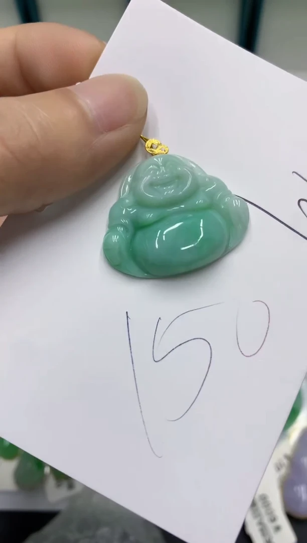 翡翠18K金镶嵌颈饰翡翠
