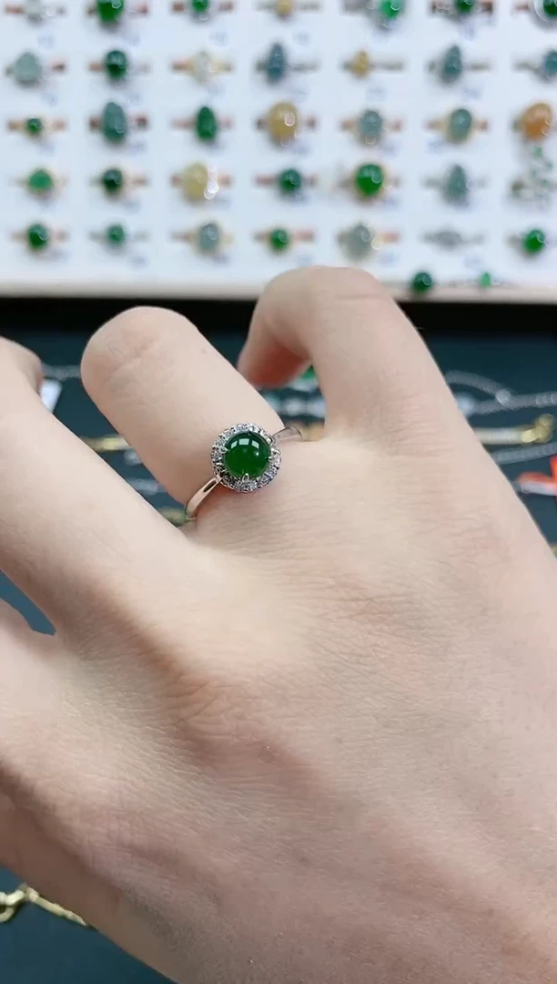 翡翠戒指银S925镶嵌天然翡翠